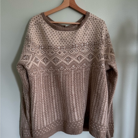 Elegant Beige Patterned Cardigan - Picture 9 of 10
